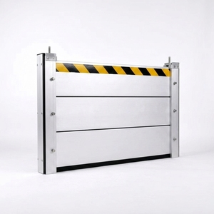 Barrière anti-inondation en alliage d'aluminium à installation rapide, système de barrage imperméable détachable, barrière anti-inondation d'urgence personnalisable. - Product Image 1