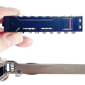 Tout nouveau P22892-002 2.5 "pouces HDD Caddy Tray pour <span class=keywords><strong>HP</strong></span> <span class=keywords><strong>ProLiant</strong></span> DL320 DL325 DL340 DL385 <span class=keywords><strong>DL380</strong></span> DL360 G11 <span class=keywords><strong>Gen10</strong></span> Plus V2 232720 - Product Image 3