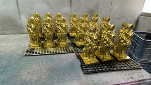 รูปปั้นต้นไม้ลิงทำจากเรซินสีทองสำหรับบ้านห้องนั่งเล่นของตกแต่งสำนักงานรูปปั้นต้นไม้นำโชคฮวงจุ้ยของขวัญปีใหม่ - Product Image 6