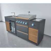 Îlot de cuisine extérieur modulaire moderne avec évier, réfrigérateur, barbecue à gaz, brûleur latéral, tiroirs coulissants et armoire de cuisson pour villa et jardin