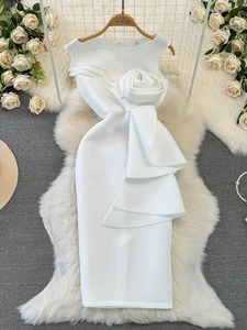 Abito da sera elegante e raffinato da donna, con fiori 3D, senza maniche, scollo rotondo, vita <span class=keywords><strong>aderente</strong></span>, lunghezza media, modello bodycon. - Product Image 2