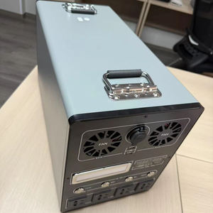 Station d'alimentation portable la plus vendue 300W-3000W avec recharge sans fil, générateur de stockage d'énergie solaire pour la maison, l'extérieur et la voiture - Product Image 4