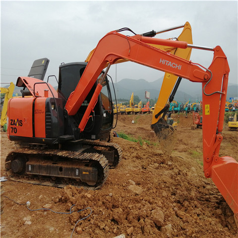 ZX890LCR-7 Impresses Operators At Breedon - YouTube