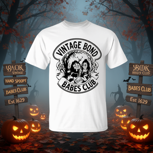 Camiseta Vintage Bond Hand Spooky Babes Club Est 1629 con diseño de Halloween Vibes - Product Image 3