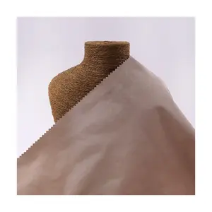 现成的质量斜纹编织PU涂层纯色100% 涤纶夹克防水防尘外套面料