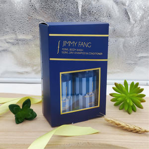 Coffret cadeau <span class=keywords><strong>douche</strong></span> pour <span class=keywords><strong>homme</strong></span> Jimmy Fang - <span class=keywords><strong>Gel</strong></span> <span class=keywords><strong>douche</strong></span> 100 ml + <span class=keywords><strong>Shampoing</strong></span> et revitalisant <span class=keywords><strong>2</strong></span> <span class=keywords><strong>en</strong></span> <span class=keywords><strong>1</strong></span> 100 ml - Product Image 4