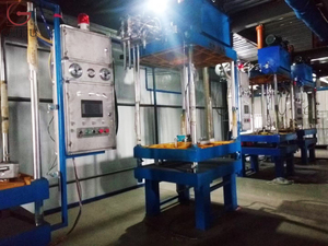 Machine <span class=keywords><strong>de</strong></span> moulage semi-automatique pour EPS, largement utilisée, à faible coût, pour la fabrication <span class=keywords><strong>de</strong></span> boîtes en mousse <span class=keywords><strong>de</strong></span> polystyrène et d'emballages <span class=keywords><strong>de</strong></span> planches <span class=keywords><strong>de</strong></span> <span class=keywords><strong>surf</strong></span> – Vente chaude - Product Image 2