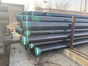 Tuyau de revêtement en acier sans soudure API 5CT N80 J55 P110 à bon prix, tube de forage rond EUE <span class=keywords><strong>NUE</strong></span> de 6 m avec services de soudage et de découpe - Product Image 1