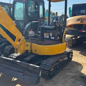 Miniexcavadora Usada de la Marca Japonesa Komatsu PC30. Su precio es razonable y se comporta de forma excelente en su funcionamiento. - Product Image 2