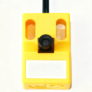 Capteur de proximité carré RIKIN RZF-04AB-Z, type inductif |   Détection de 4 mm |   IP67 |   Commutateur de fin de course de remplacement avec contrôle de comptage - Product Image 3