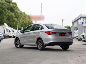 En stock Chery Arrizo 5 1,5 L CVT <span class=keywords><strong>voiture</strong></span> à <span class=keywords><strong>essence</strong></span> à <span class=keywords><strong>prix</strong></span> bon marché berline compacte voitures neuves et d'<span class=keywords><strong>occasion</strong></span> à vendre - Product Image 5