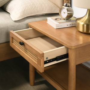 Ensemble de chambre à coucher Vichy en bois de caoutchouc, 2 pièces, lit plateforme avec table de chevet, taille king, cadre de lit moderne en bois, meubles de chambre - Product Image 3