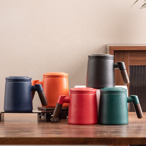 <span class=keywords><strong>Tasse</strong></span> <span class=keywords><strong>à</strong></span> thé en céramique Offre Spéciale <span class=keywords><strong>avec</strong></span> <span class=keywords><strong>infuseur</strong></span> <span class=keywords><strong>et</strong></span> <span class=keywords><strong>couvercle</strong></span> <span class=keywords><strong>Tasse</strong></span> <span class=keywords><strong>à</strong></span> thé <span class=keywords><strong>à</strong></span> manche en bois noir <span class=keywords><strong>avec</strong></span> filtre pour tremper les feuilles mobiles pour cadeau - Product Image 1