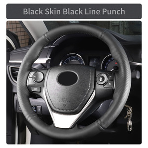 Nouveau design de couverture de <span class=keywords><strong>volant</strong></span> à coudre en cuir de voiture pour Toyota Camry <span class=keywords><strong>RAV4</strong></span> Hybrid Corolla Cross Avalon TRD - Product Image 3