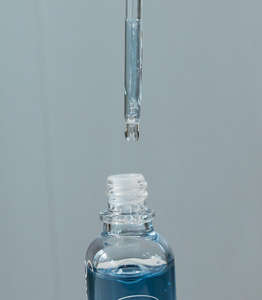 Sérum Ampoule Bleue Anti-Points Noirs NO MORE BLACKHEAD, Sérum Facial Minimisant les Pores, Traitement des Points Noirs pour Peaux Grasses - Product Image 4