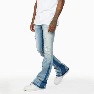 Jeans évasés pour hommes, déchirés, bleu délavé, avec logo personnalisé sur le côté et ourlet vieilli, vente en gros - Product Image 2