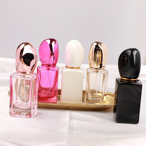Perfume en spray de 30 ml de marca reconocida, botella de perfume con atomizador, botella pequeña de muestra, botella de color separado. - Product Image 1