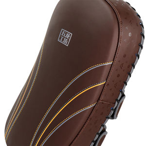 Guanti da Passata in Pelle Bovina più Venduti del 2024 per Muay Thai, Pao Curvi per Boxe con Logo Personalizzato - Product Image 2