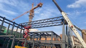 Grúa Puente para Taller de Estructura de Acero Sinoma de Alta Resistencia Q235/Q345, 3T/5T/10T/32T/250T, Taller Industrial Prediseñado - Product Image 2
