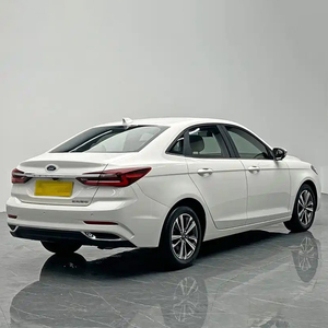 Ford Escort Usata, Berlina Compatta Affidabile, Guida a Sinistra, Motore Turbo Benzina 1.5L, Sedili in Pelle, Auto d'Occasione - Product Image 3