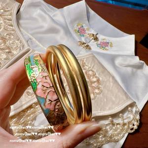 Bracciale Antico <span class=keywords><strong>Uruguay</strong></span> in Zircone con Design a Fiore di Pesco Dorato, Intagliato, Smaltato, con Gemma a Farfalla e Castone in Smalto, Stile Buddista - Product Image 2