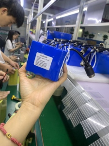 RDJ OEM Lithium Battery 7.4v 10.8v 11.1v 14.8v 22.2V 25.9V 5A 6A 8A 9A 10A 18650 21700 32140 26650 NCM LiFePo4 Battery Pack - Product Image 5