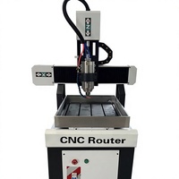 Mini-fraiseuse CNC 4040 de haute précision pour le traitement des moules en cuivre, aluminium et acier