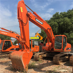Excavatrice sur chenilles d'occasion Doosan DX225LC-7 modèle 2018, faible nombre d'heures, certifiée CE/EPA, 25 tonnes, moteur Doosan 140 kW, en vente - Product Image 3