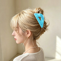 Vente en gros de pinces à cheveux amusantes en acrylique en forme de crayon et règle, grandes pinces pour femmes, accessoires en vrac