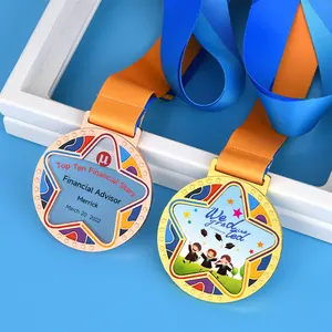 Design exclusivo atacado preço personalizado, logotipo personalizado criativo acrílico medalhas das crianças award customizado medalha troféu