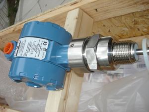 إيمرسون لموديلات الموجات الموجهة الأصلية Rosemount من سلسلة نماذج واجهة الفولاذ المقاوم للصدأ - Product Image 3