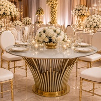 Tables de banquet rondes en acier inoxydable doré de luxe avec plateau en verre miroir pour les événements de mariage et les fêtes