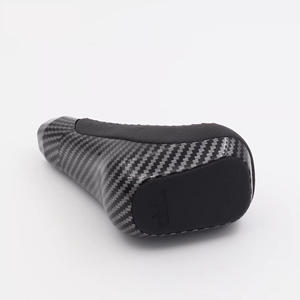 Cubierta de perilla de cambio de marchas de cuero Simple y fácil de operar Cool Gear para <span class=keywords><strong>Toyota</strong></span> 4RUNNER Tundra TRD <span class=keywords><strong>PRO</strong></span> Modelos Corolla y <span class=keywords><strong>Ace</strong></span> - Product Image 5