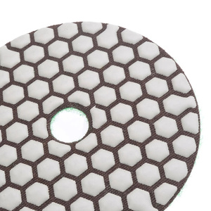 Disque de polissage diamanté 3 et 4 pouces, utilisation humide, flexible et aiguisant, à liant résineux <span class=keywords><strong>pour</strong></span> le ponçage du granit, du marbre et de <span class=keywords><strong>la</strong></span> <span class=keywords><strong>pierre</strong></span> - Product Image 3