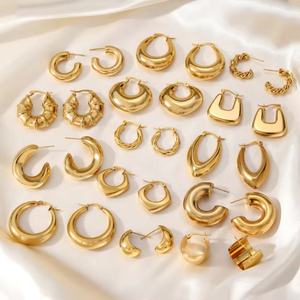 Joyería de Moda al por Mayor, Aros de Acero Inoxidable Lisos y Redondos en Forma de C para Mujer - Product Image 3