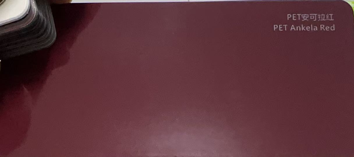 ankela roja