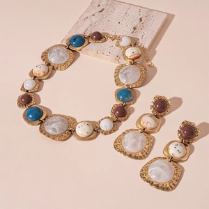 Collar de Moda con Colgante de Corazón Grueso para Mujer, Gargantilla de Cuentas, Joyería Punk Gótica, Accesorios de Moda Urbana - Product Image 2