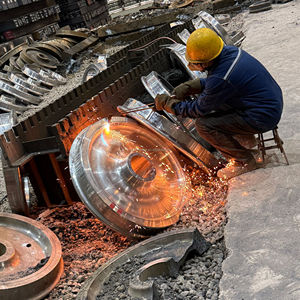 Özel Ağır Sıcak Dövme Endüstriyel Sınıf Tren Tekerleği Ağır Yük Dövme Çelik Demiryolu Tekerleği - Product Image 5