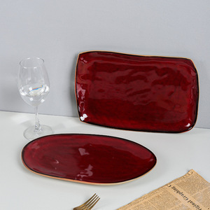 จานเซรามิกทรงไม่สมมาตรสไตล์ญี่ปุ่นย้อนยุคแบบเรียบง่าย Shan Ye ผลิตจากกระเบื้องเนื้อละเอียดสีแดง ใช้กับไมโครเวฟและเครื่องล้างจานได้ เหมาะสำหรับโรงแรม - Product Image 3