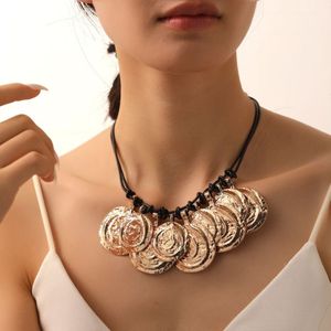 <span class=keywords><strong>Collane</strong></span> con cordoncino in pelle a doppio annodato da donna in lega retrò con ciondolo a forma di medaglione rotondo con nappe gioielli <span class=keywords><strong>per</strong></span> feste - Product Image 1