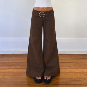 Jean marron taille basse à jambes larges, coupe ample et drapée, style Maillard vintage, effet flatteur, pour un look décontracté et tendance. - Product Image 2