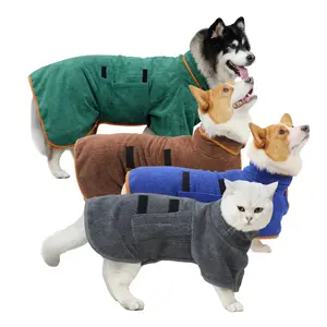 犬と猫のためのマルチカラーペットバスローブ、速乾性犬猫バスタオル、ペット犬猫ウォッシュタオル