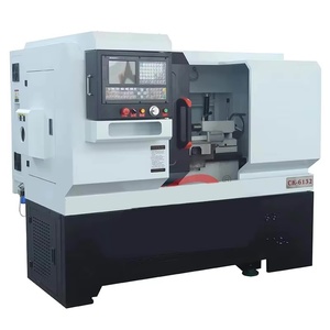 Máquina de torno <span class=keywords><strong>CNC</strong></span> CK6132 de alta calidad, sistema numérico amplio, miniatura pequeña, rendimiento de alta precisión para la fabricación de caucho - Product Image 3