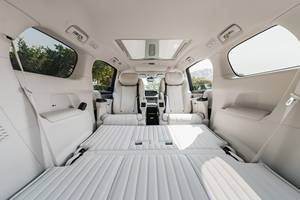 เบาะนั่งปรับได้สำหรับรถยนต์ Kia Carnival Toyota siinnova - Product Image 4