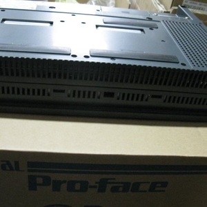 Interfaz Industrial Pro-face PS3710A-T42 HMI 1920x1080 Ethernet RS-232 para Automatización - Product Image 3