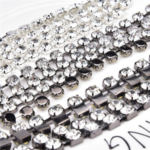 5 yards/<span class=keywords><strong>lot</strong></span> <span class=keywords><strong>de</strong></span> chaîne en cristal transparente, grande taille 38 (8 mm), base couleur canon <span class=keywords><strong>de</strong></span> fusil, garniture en strass <span class=keywords><strong>de</strong></span> verre pour couture, vêtements, accessoires <span class=keywords><strong>de</strong></span> beauté DIY - Product Image 1