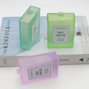 LANGXU Flacon de parfum de voyage en vaporisateur personnalisé de 100 ml avec boîte d'emballage dégradé givré coloré belle fantaisie de luxe - Product Image 4