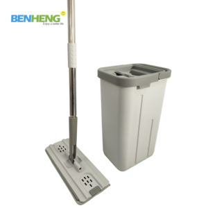 Juego <span class=keywords><strong>de</strong></span> fregona plana <span class=keywords><strong>de</strong></span> microfibra <span class=keywords><strong>de</strong></span> alta calidad para Rusia, con cubo, palo <span class=keywords><strong>de</strong></span> acero inoxidable y diseño <span class=keywords><strong>de</strong></span> escurridor giratorio 360° para <span class=keywords><strong>limpieza</strong></span> del hogar - Product Image 2