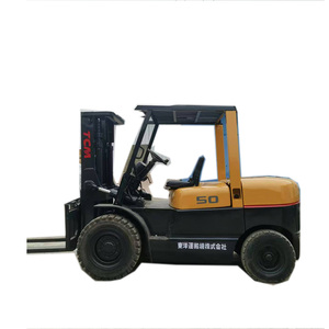 Carretilla elevadora TCM 5 T usada, mástil de 2 etapas de 5 toneladas, motor diésel, bajas horas, altura de elevación de 3000mm, bien cuidada, lista para trabajar - Product Image 1