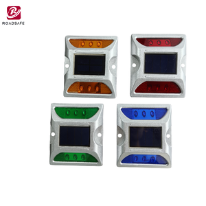 إضاءة شمسية LED شعبية لعام <span class=keywords><strong>2026</strong></span> للتحذير وسلامة المرور - Product Image 2